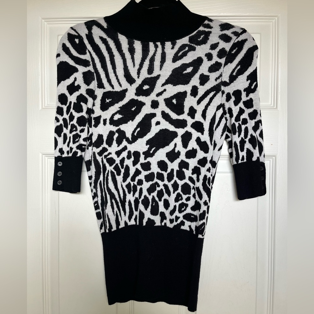 Express Mock Neck Sweater Cheetah Animal Print Gray Black Work Preppy Casual S